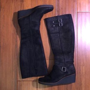 NWOT Black Knee Hugh Boots Wedge Boots
